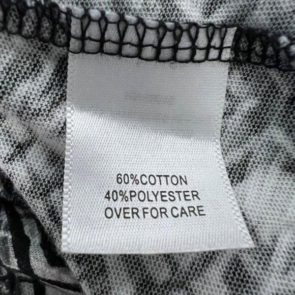 Relativity Short Sleeve Black/Gray Geometric Top Round Neck Womens Size Small - Picture 9 of 9